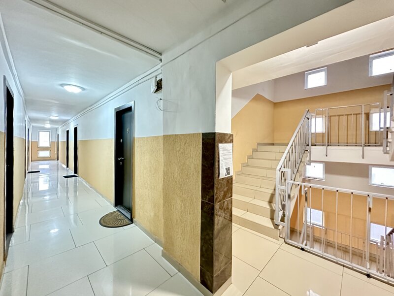 Garsoniera gata de mutat. Berceni-Cretestilor Metrou Dimitrie Leonida la 13 min.